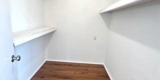 1502 THE WOODS Gallery 20