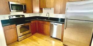 155 POTOMAC PASSAGE Gallery 4