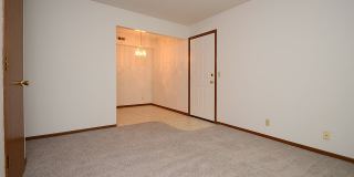 907 Franklin Avenue Gallery 6