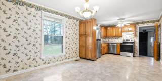 3 Bedroom 1 1/2 Bath Home For Rent Near Madison Street! Gallery 11