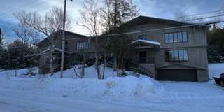 917 7th Ave Gallery 1