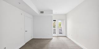 436 W VIRGIL Gallery 12