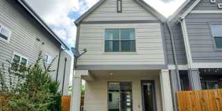 3 Bedroom townhome in Denver Gallery 1