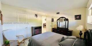 9820 S Hollybrook Lake Dr Gallery 25