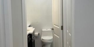 910 W Hallam Street unit: 12 Gallery 19