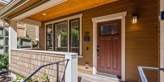 3Bd/3Ba Seattle Townhouse Gallery 6