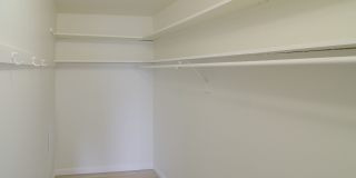 Newly Renovated 2 Bedroom Apartment Gallery 24