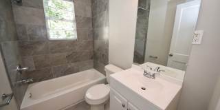 Charming updated 3 bed, 1 bath home near Midtown and Pink Palace. Gallery 15