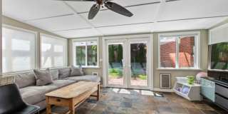 Old Southwest 2 bed / 1 bath / 1 car garage REMODELED & Move In Ready Gallery 6