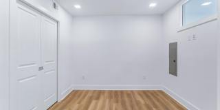 701 N HENRY Street Gallery 21