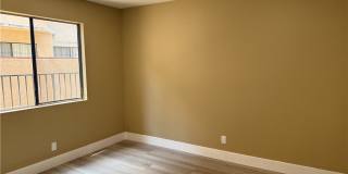 219 E Maple Street Gallery 11