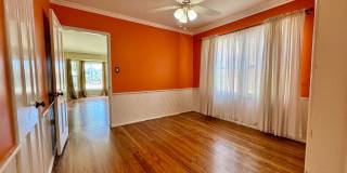 Charming House  with Large yard Gallery 14