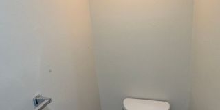 8608 Foothill Boulevard Gallery 26