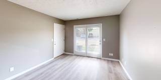 Elston Point Gallery 30