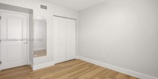 9425 Fontainebleau Blvd Gallery 12