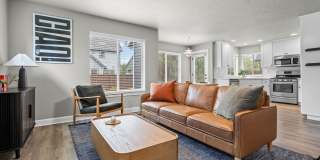 Beautiful SE Bend Home | Spacious Floorplan | Fenced Backyard | Near Parks & Trails Gallery 19