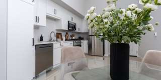 Downtown Ontario Luxury Apartments Gallery 22