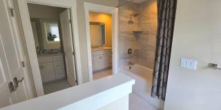 94 WOLF CREEK Circle Gallery 40