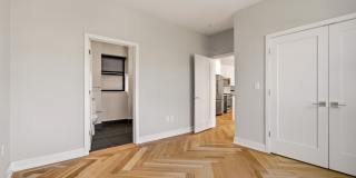 Modern Two Bedroom W/Off Street Parking, Pets Welcomed, & More! Gallery 18