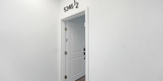 5346 1/2 Oakland Street Gallery 7