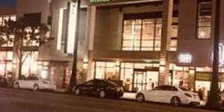This is a great opportunity to rent a 2 bedroom at a competitive price in Tarzana. Gallery 22