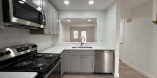 Biscayne/Sarasota 2 Bedroom Townhome newly renovated for you! Gallery 8