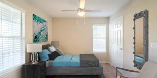 The Avenues of South Hoover Gallery 9