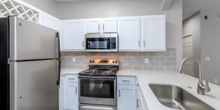 Registry at Windsor Parke Gallery 64