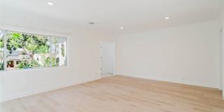 2007 West Kenneth Road Gallery 13