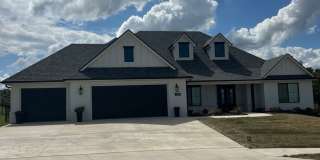 4 bedroom, 2.5 bathroom, 3 car garage rental in The Gates Gallery 1