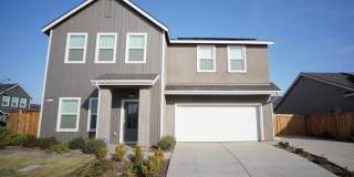 Spacious 5-Bedroom Home in Gossamer Grove with Solar & Modern Kitchen Gallery 1