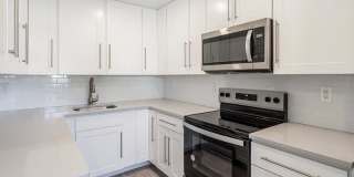 48 Roseland Avenue Gallery 23
