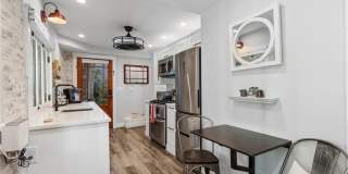 663 Yorkshire Road NE Gallery 72