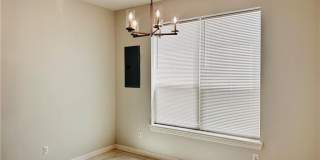 5506 N Crown Point Gallery 7