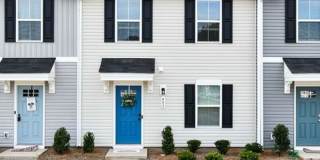 Charming 3BR 2 bath Townhome in Greenville Gallery 1