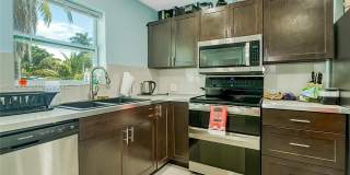 216 SW 6th St Gallery 3