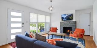 9724 ADMIRALTY Drive Gallery 5