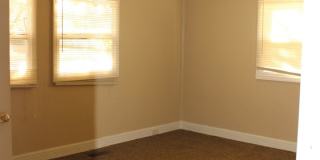 PRELEASING for AUGUST! Walk to Ball State! Spacious 4BR with Fenced Yard & Garage Gallery 18