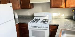 1607 Lasalle Avenue - 3 Gallery 6