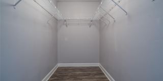 437 E OAKWOOD Avenue Gallery 9