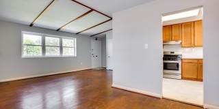 502 N MANSFIELD Street N Gallery 9