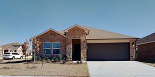 Spacious 4 Bed 2 Bath Home in Mustang Schools Gallery 1