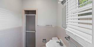 3520 42nd Street Gallery 7