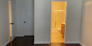 Cozy Town Home For Rent Gallery 25