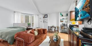 224-30 W RITTENHOUSE SQUARE Gallery 7