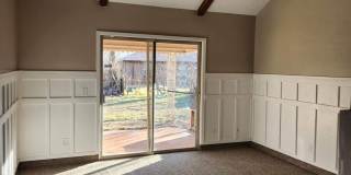 Charming 5 Bedroom!! Gallery 17