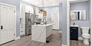 640 Neil Avenue Gallery 22