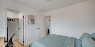 Furnished 4 bedroom home in the Lakes! Gallery 37
