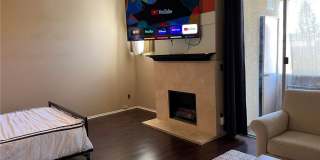 5325 Newcastle Gallery 5
