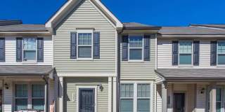 Room in 4 Bedroom Home at Warm Springs Ln Gallery 1